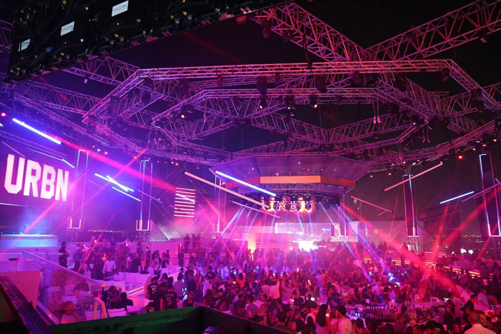 Free-Entry Nightclubs